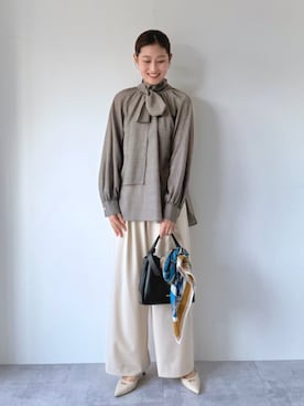 「アイテム（バンダナ/スカーフ）」を使った、古川さん（レディース・163cm）の秋コーディネート