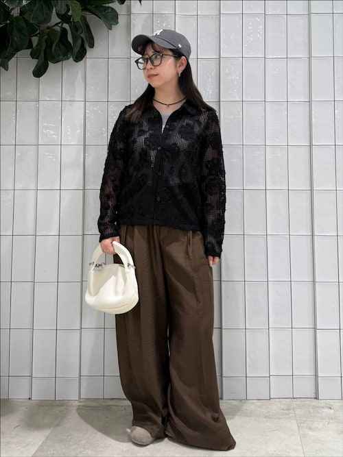 シアーストレートパンツ
