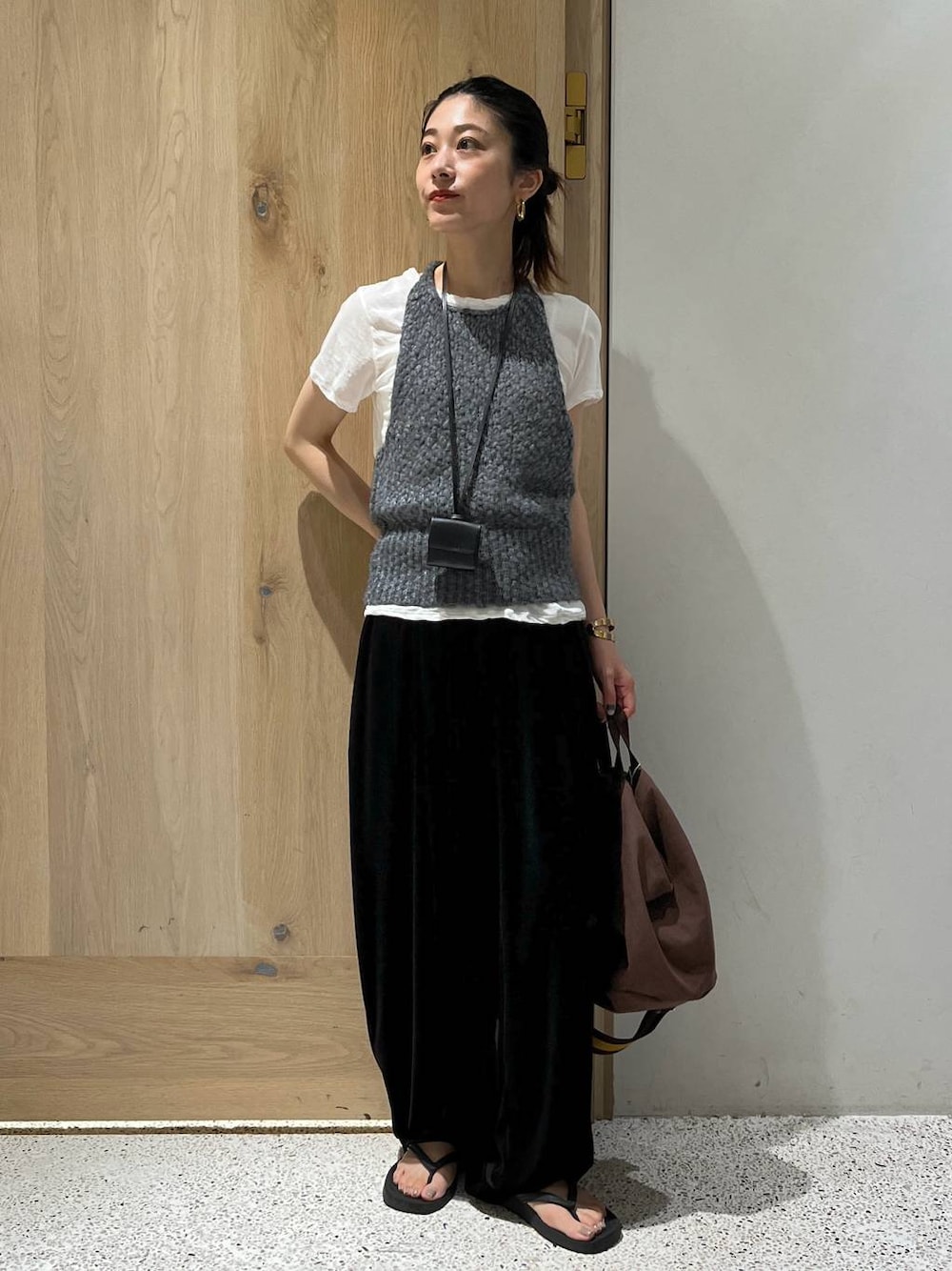 Curensology(カレンソロジー)/ベロアドロストパンツを使った人気