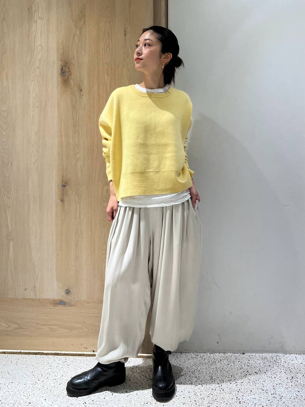 Curensology(カレンソロジー)/サテンタックパンツを使った人気