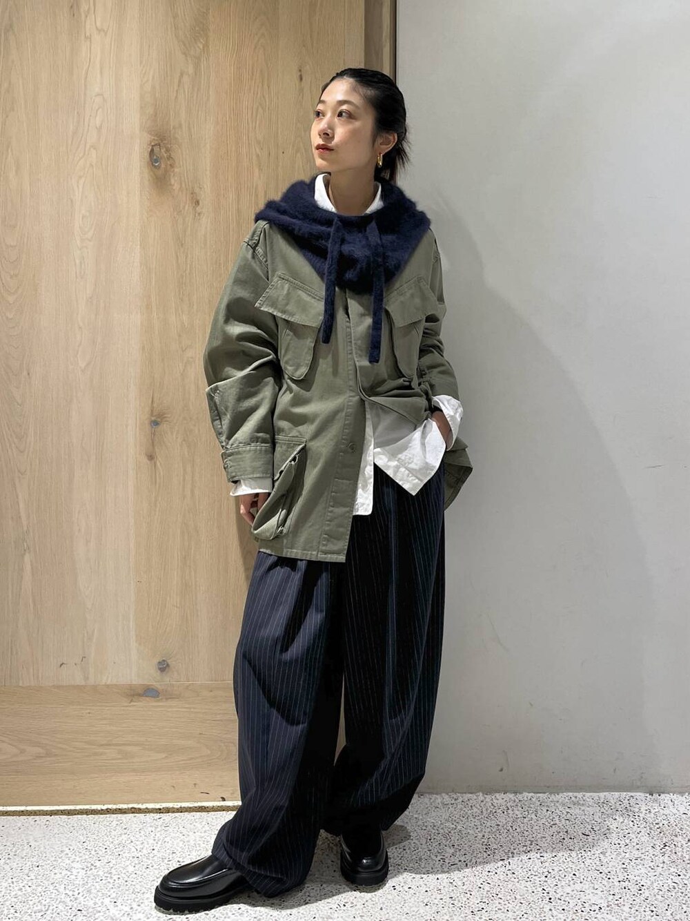 Curensologyのミリタリージャケットを使った人気ファッション