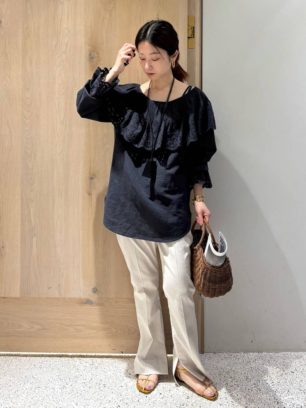 Curensology(カレンソロジー)/シェルタリングブーツカットパンツを使っ