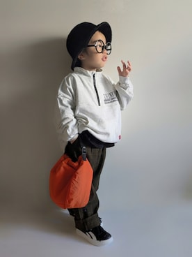 「アイテム（ショルダーバッグ）」を使った、EITOさん（キッズ・90cm）の冬コーディネート
