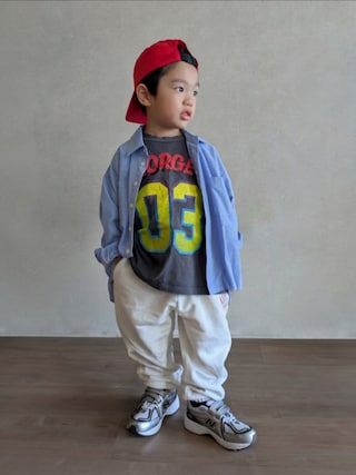 「LOWRYS FARM（ローリーズファーム）のストライプシャツ　 571187（シャツ/ブラウス）」を使った、EITOさん（キッズ・100cm）の秋コーディネート