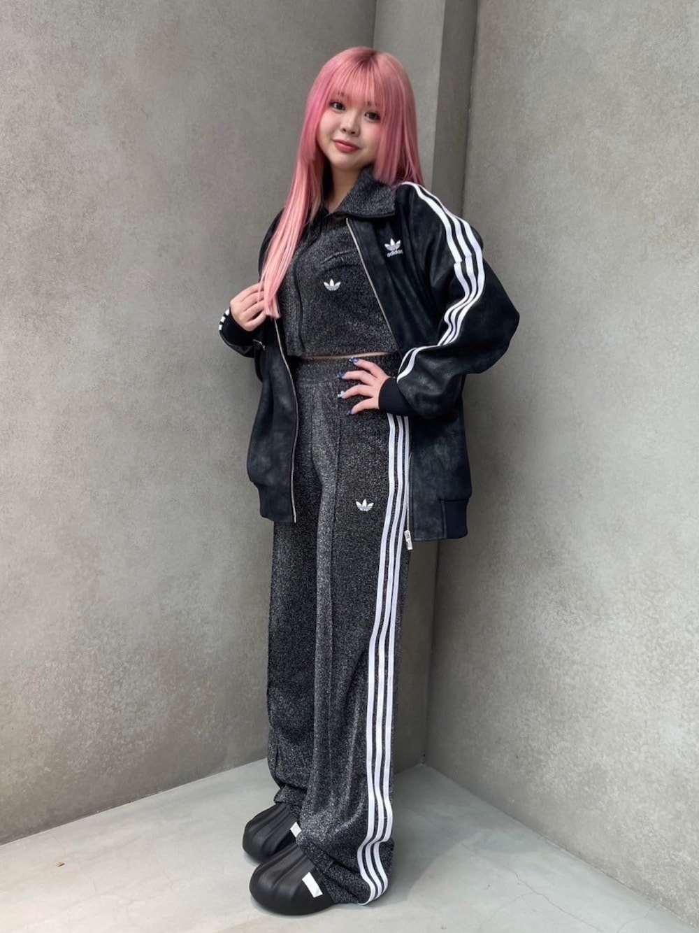 アディダス オリジナルス プレミアム モントリオール トラックトップ　ジャージ adidas（アディダス）の「アディダス オリジナルス プレミアム