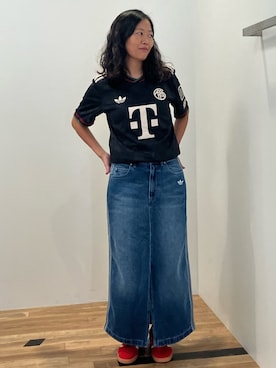 「アイテム（スニーカー）」を使った、NAさん（レディース・157cm）の秋コーディネート