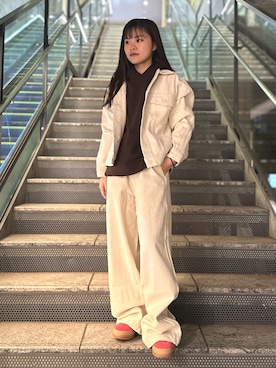 「クセニア・シュナイダー」｜「アイテム（デニムジャケット）」を使った、IMさん（レディース・156cm）の秋コーディネート
