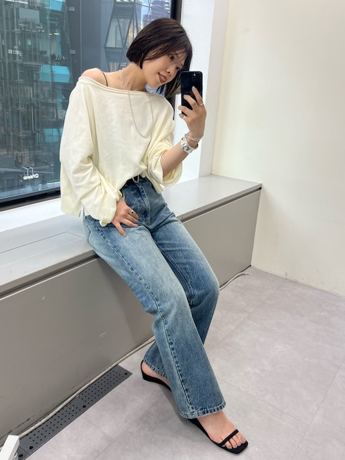 ストレートデニム
