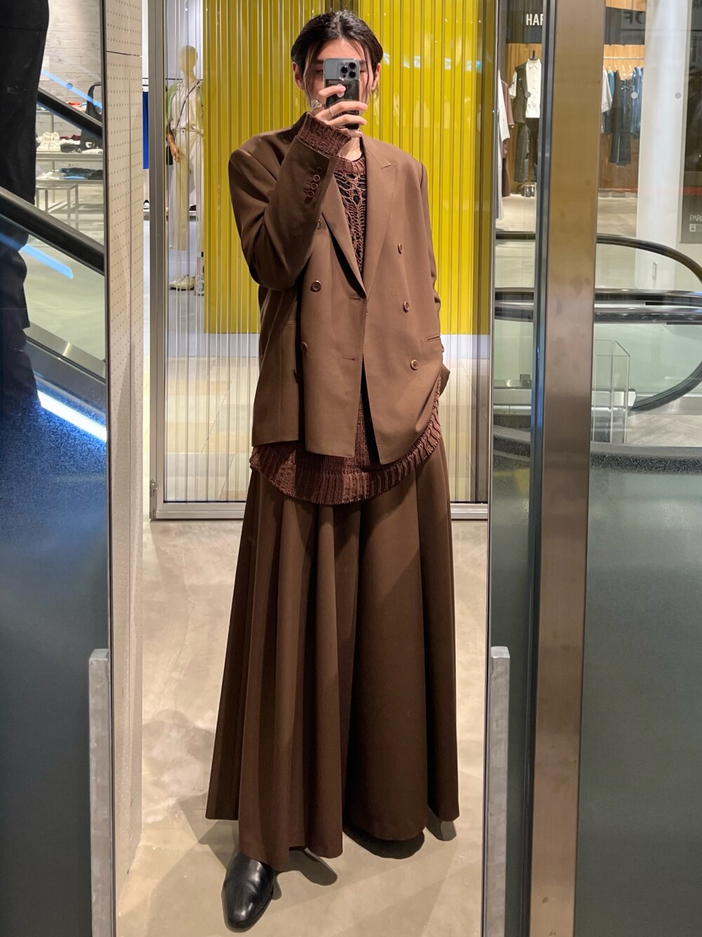 ラッドミュージシャンDouble Breasted Jacketセットアップ ダブルジャケットが入荷しております。袖山を細く尖らせ