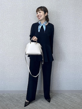 「アイテム（バンダナ/スカーフ）」を使った、risaさん（レディース・156cm・30代）の秋コーディネート