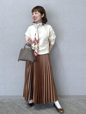 「アイテム（バンダナ/スカーフ）」を使った、risaさん（レディース・156cm）の秋コーディネート