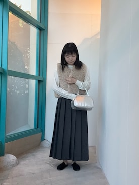 「アイテム（ボストンバッグ、シルバー系）」を使った、ヤマグチさん（レディース・158cm）の秋コーディネート