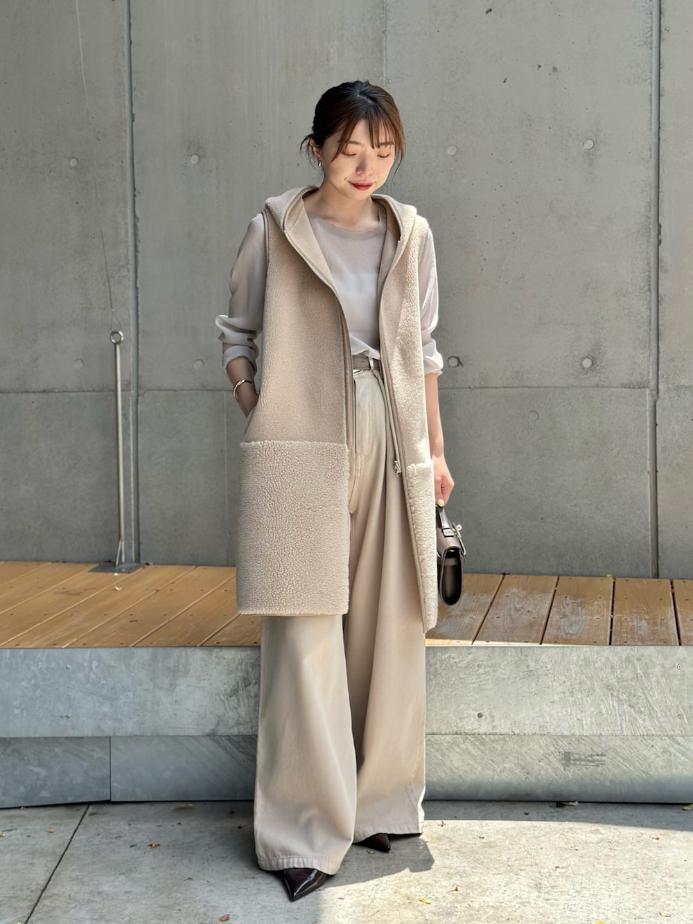 THE PAUSE】ボアフードロングジレを使った人気ファッション