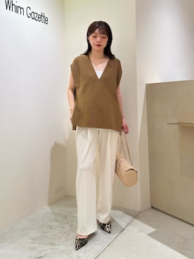「アイテム（ハンドバッグ）」を使った、髙橋さん（レディース・158cm）の夏コーディネート