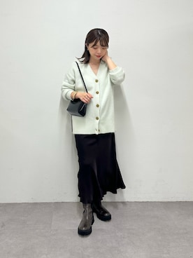 「アイテム（バングル/リストバンド）」を使った、髙橋さん（レディース・158cm）の秋コーディネート
