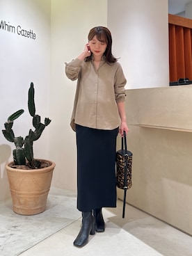 「アイテム（チョーカー）」を使った、髙橋さん（レディース・158cm）の秋コーディネート