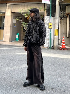 「アイテム（デニムパンツ、レッド系）」を使った、Dさん（メンズ・176cm）の秋コーディネート