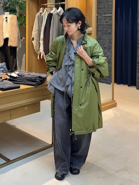 「撥水」｜「アイテム（デニムパンツ）」を使った、伊藤美咲さん（レディース・146cm）の秋コーディネート