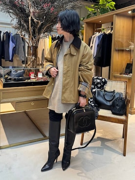 「アイテム（ブレスレット）」を使った、伊藤美咲さん（レディース・146cm）の冬コーディネート