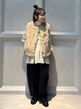 「アイテム（ベスト）」を使った、伊藤美咲さん（レディース・146cm）の冬コーディネート