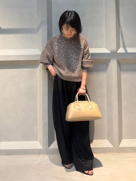 「アイテム（バングル/リストバンド）」を使った、伊藤美咲さん（レディース・146cm）の夏コーディネート