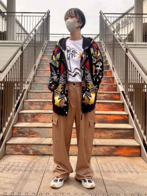 Desigual（デシグアル）の「M.Christian Lacroix アーティ フーディ