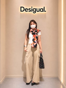 「Desigual（デシグアル）の25WWPK04/6007 S（Overall / Salopette、ホワイト系）」を使った、Desigual りんくう STAFFさん（レディース・168cm）の夏コーディネート