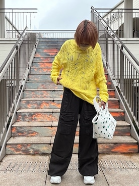 「Desigual（デシグアル）のアイテム（カーゴパンツ）」を使った、Desigual りんくう STAFFさん（レディース・158cm）の春コーディネート