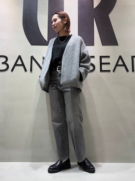 「ストレートデニム」｜「アイテム（ノーカラージャケット）」を使った、和さん（レディース・161cm）の冬コーディネート