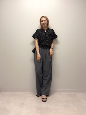 「URBAN RESEARCH DOORS（アーバンリサーチドアーズ）のアンクルストラップフラットサンダル（サンダル、ブラック系）」を使った、和さん（レディース・161cm）の夏コーディネート