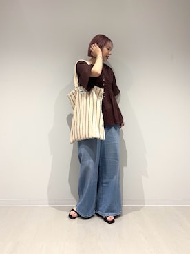 「URBAN RESEARCH DOORS（アーバンリサーチドアーズ）のアンクルストラップフラットサンダル（サンダル、ブラック系）」を使った、和さん（レディース・161cm）の春コーディネート