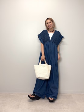 「SMELLY（スメリー）のステンレスカラーボールビーズネックレス（ネックレス、ブラウン系）」を使った、和さん（レディース・161cm）の春コーディネート