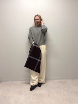 「アイテム（マフラー）」を使った、和さん（レディース・161cm）の秋コーディネート