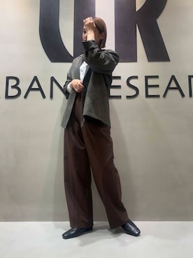 「スラックス」｜「アイテム（その他アウター）」を使った、和さん（レディース・161cm）の秋コーディネート