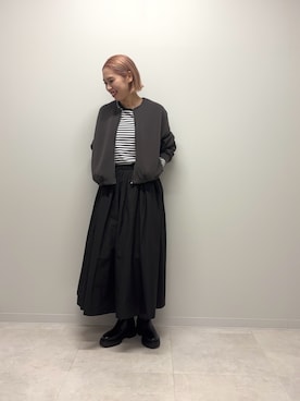 「アイテム（スカート）」を使った、和さん（レディース・161cm）の秋コーディネート
