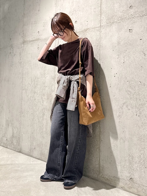 Annaです 34サイズ/低身長向けも展開』センタープレスストレートデニム