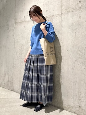 「アイテム（スリッポン）」を使った、香織さん（レディース・154cm）の秋コーディネート