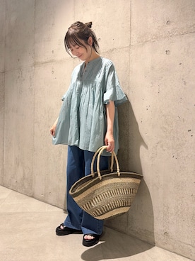 「URBAN RESEARCH Sonny Label（アーバンリサーチサニーレーベル）のアイテム（パンツ）」を使った、香織さん（レディース・154cm）の春コーディネート