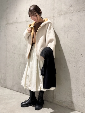 「URBAN RESEARCH DOORS（アーバンリサーチドアーズ）のBACKリングドットプルオーバー（Tシャツ/カットソー）」を使った、香織さん（レディース・154cm）の冬コーディネート