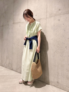 「URBAN RESEARCH DOORS（アーバンリサーチドアーズ）のアイテム（カーディガン/ボレロ）」を使った、香織さん（レディース・154cm）の夏コーディネート