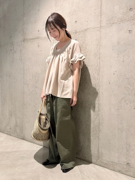 「URBAN RESEARCH Sonny Label（アーバンリサーチサニーレーベル）のアイテム（トップス）」を使った、香織さん（レディース・154cm）の春コーディネート