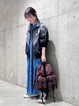 「URBAN RESEARCH Sonny Label（アーバンリサーチサニーレーベル）のアイテム（ナイロンジャケット）」を使った、香織さん（レディース・154cm）の秋コーディネート