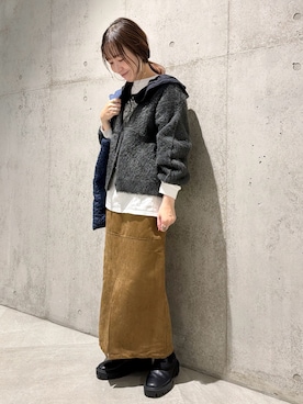 「アイテム（ネクタイ）」を使った、香織さん（レディース・154cm）の秋コーディネート