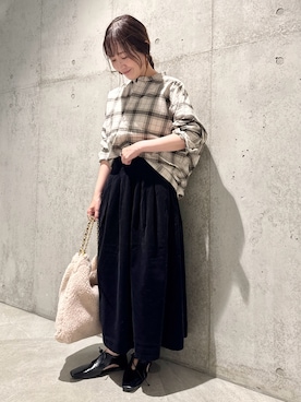 「URBAN RESEARCH Sonny Label（アーバンリサーチサニーレーベル）のアイテム（ショルダーバッグ）」を使った、香織さん（レディース・154cm）の秋コーディネート