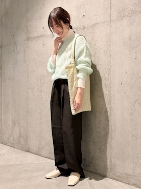 「アイテム（スリッポン）」を使った、香織さん（レディース・154cm）の秋コーディネート