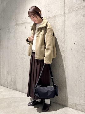 「アイテム（スリッポン）」を使った、香織さん（レディース・154cm）の秋コーディネート