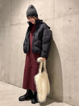 「アイテム（ニットキャップ/ビーニー）」を使った、香織さん（レディース・154cm）の秋コーディネート