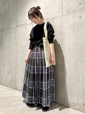 「アイテム（トートバッグ）」を使った、香織さん（レディース・154cm）の秋コーディネート