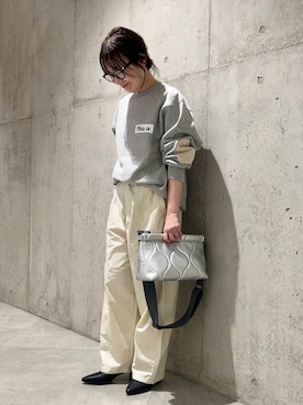 「アイテム（クラッチバッグ）」を使った、香織さん（レディース・154cm）の秋コーディネート