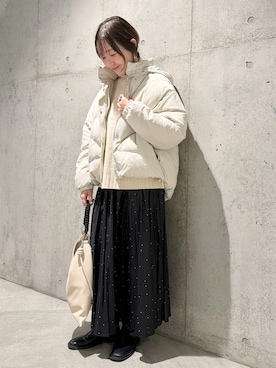 「アイテム（その他アウター、ホワイト系）」を使った、香織さん（レディース・154cm）の冬コーディネート